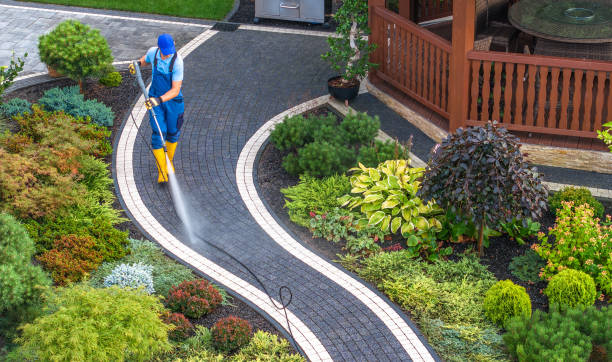 Pressure Washing Estimates in Emerald Lake Hills, CA